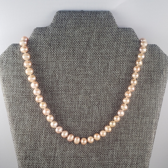 REAL 7mm 17" Peach Pearl Strand